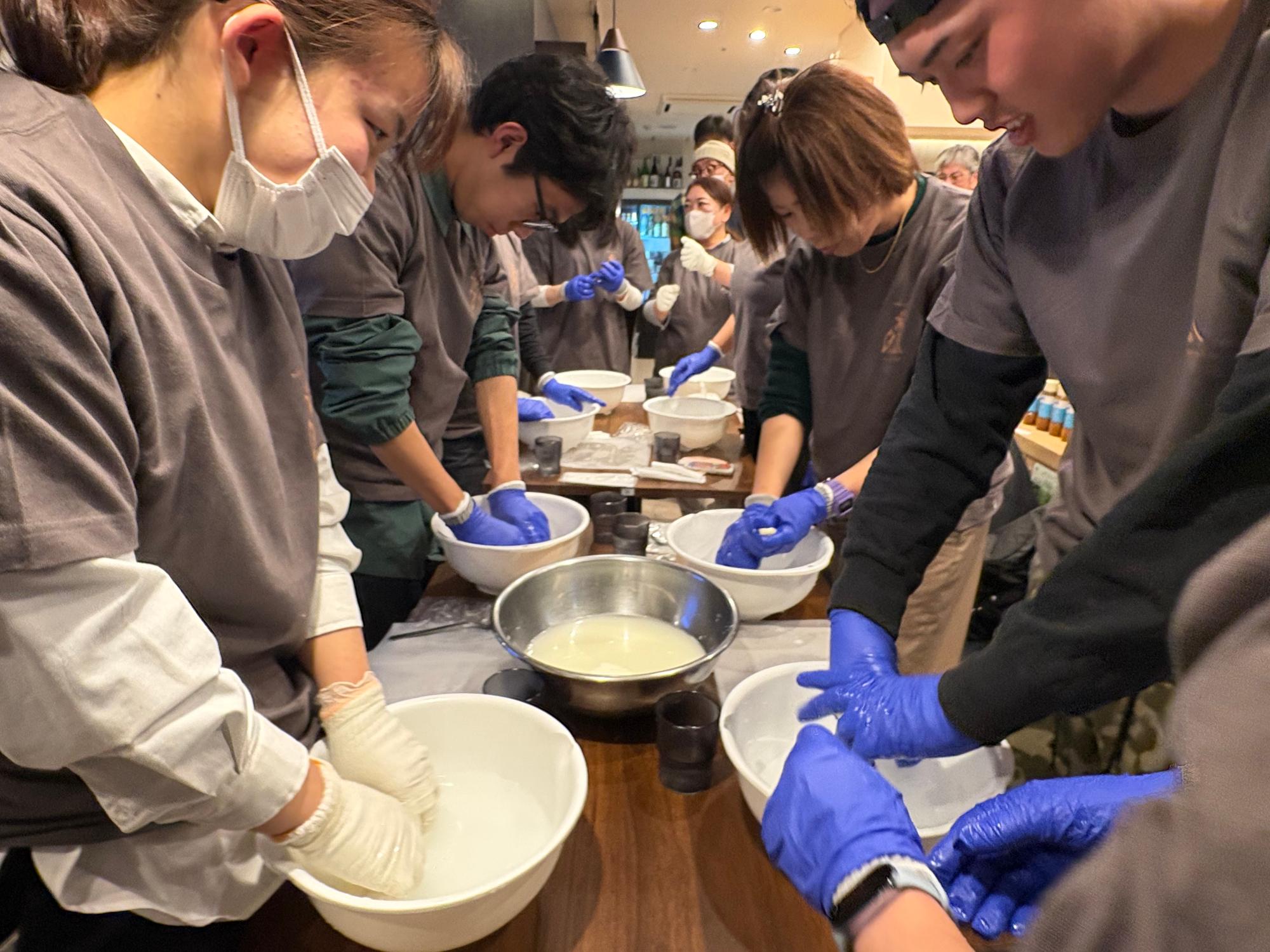 さけるチーズ作り