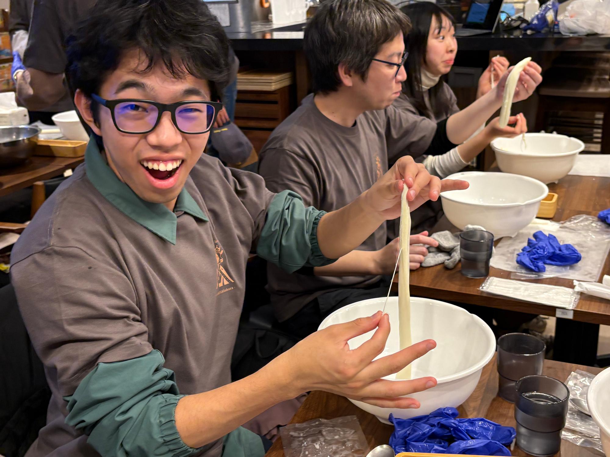 さけるチーズ作り