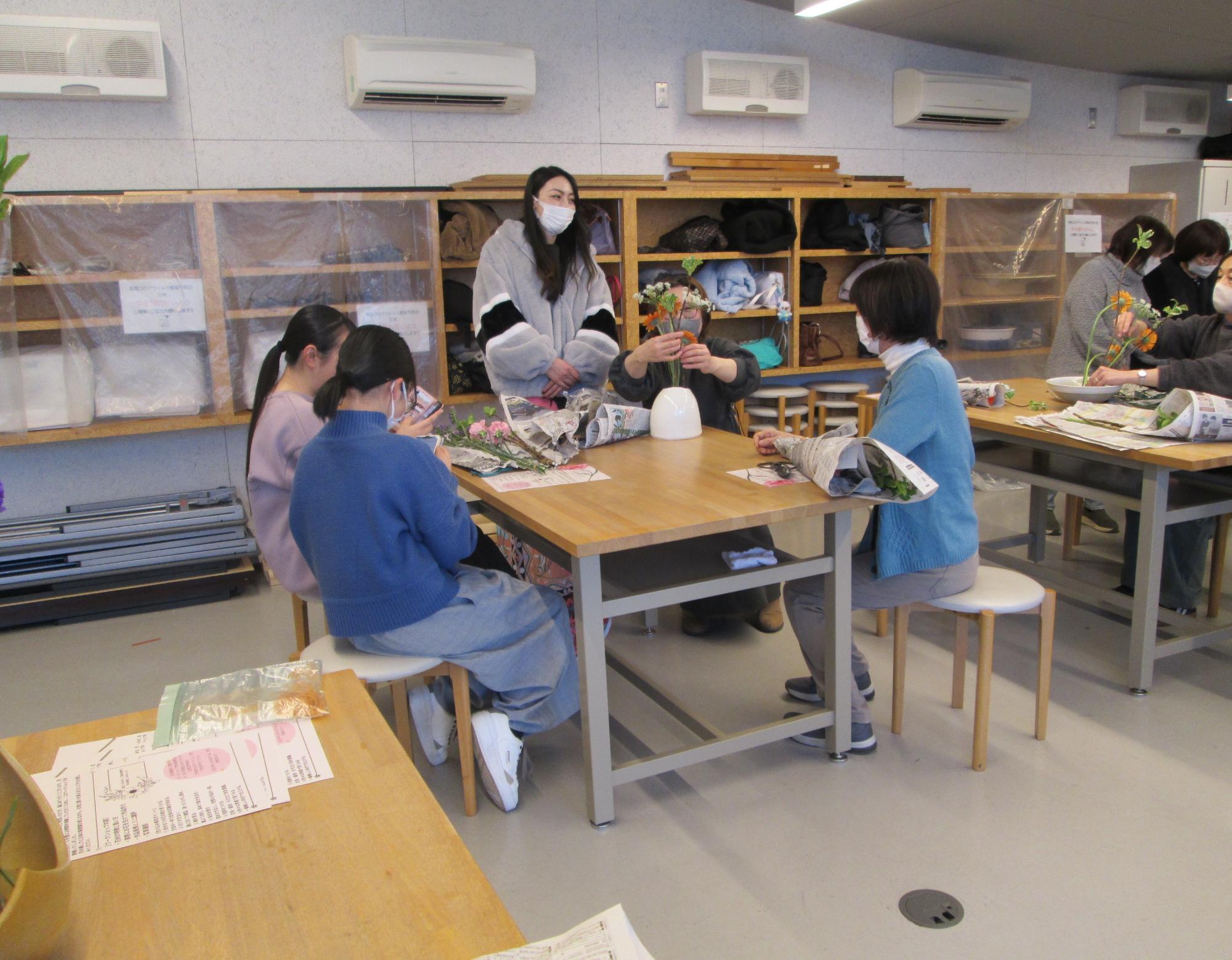 令和7年度生け花ワークショップ01