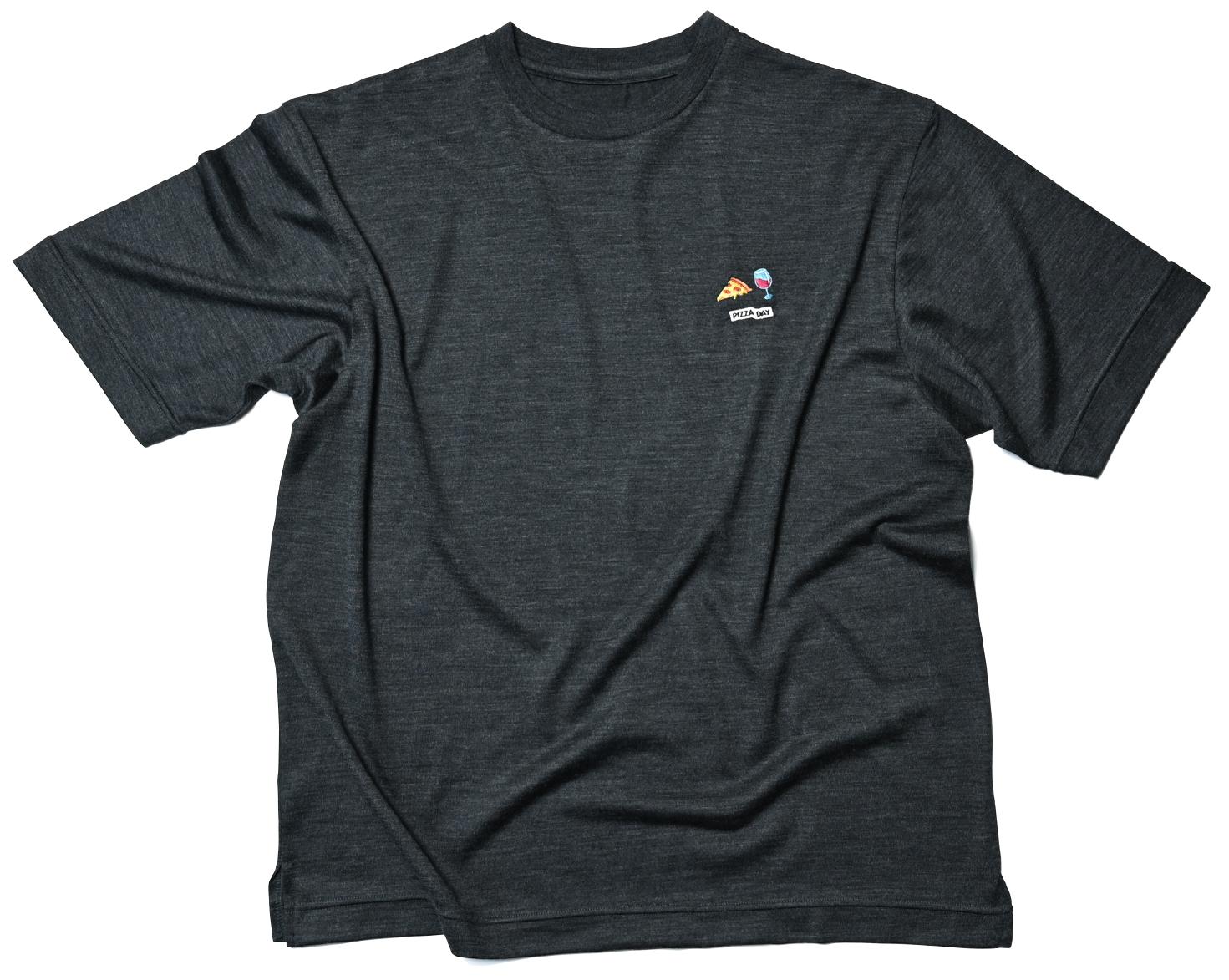 Tシャツ
