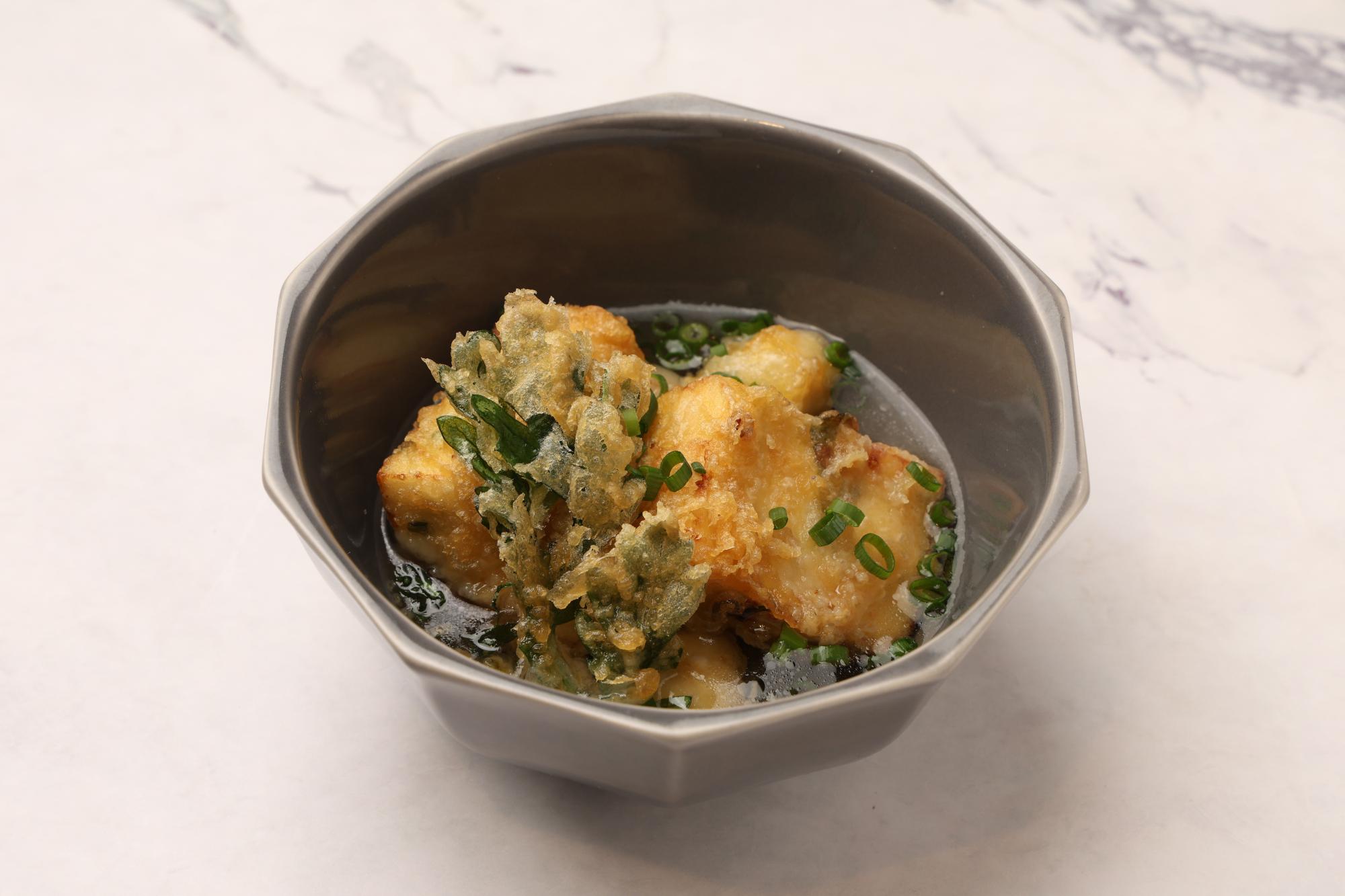 那須塩原牛乳と春菊トロトロ揚げ出し豆腐（780円）