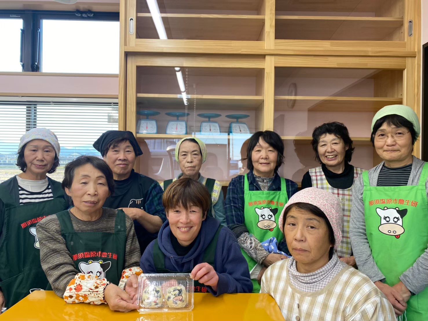 まんじゅうづくり 会員集合写真