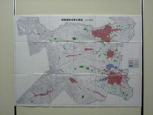 壁に那須塩原市の地図が貼ってある写真