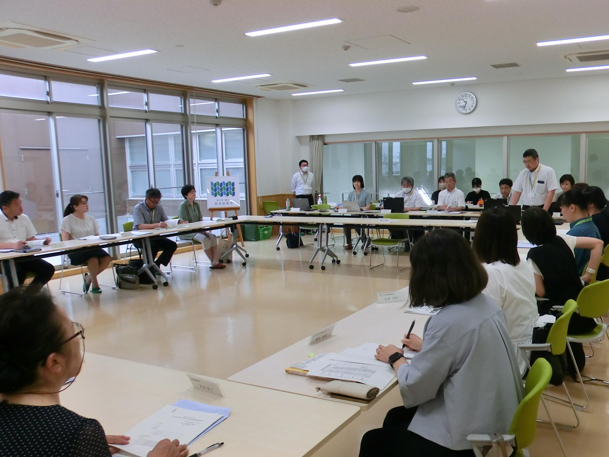 令和7年度第1回審議の様子