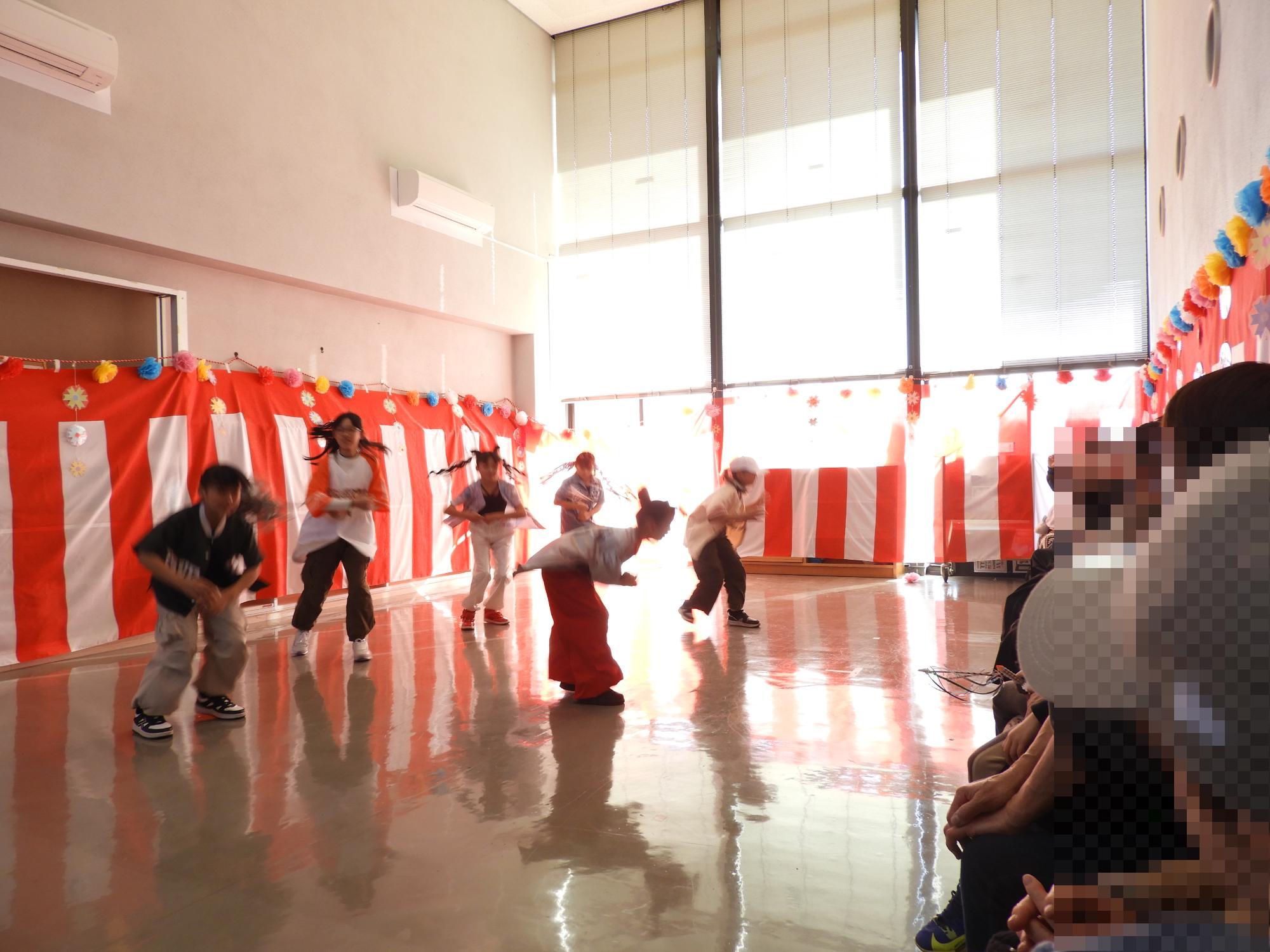 あつさき公民館まつり発表うさぎコース1チーム