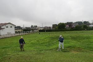 グラウンド草刈り