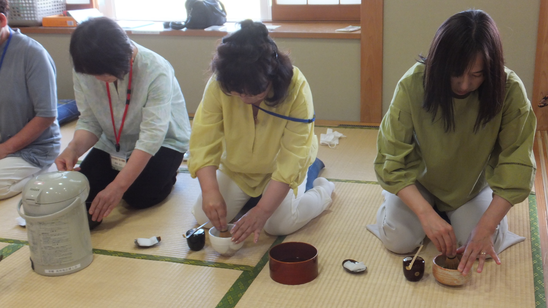 茶道体験お茶点て2