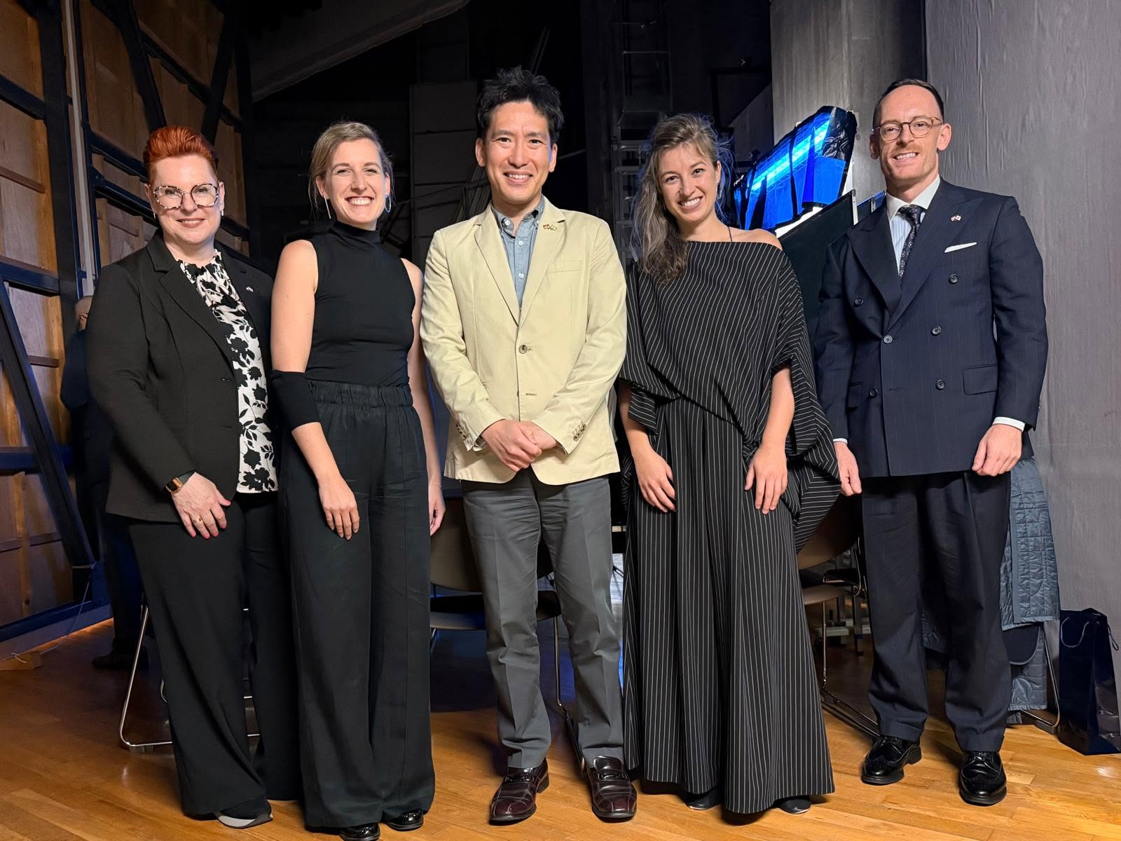 左から、ベルカ大使、ミラさん、那須塩原市長、サラさん、ミッタードルファー所長
