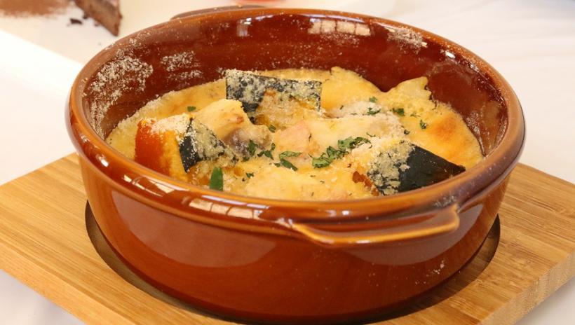 フレッカールというショートパスタが使われたグラタン料理である、栃木県産チーズと高原野菜のごろっとフレッカールの接写写真