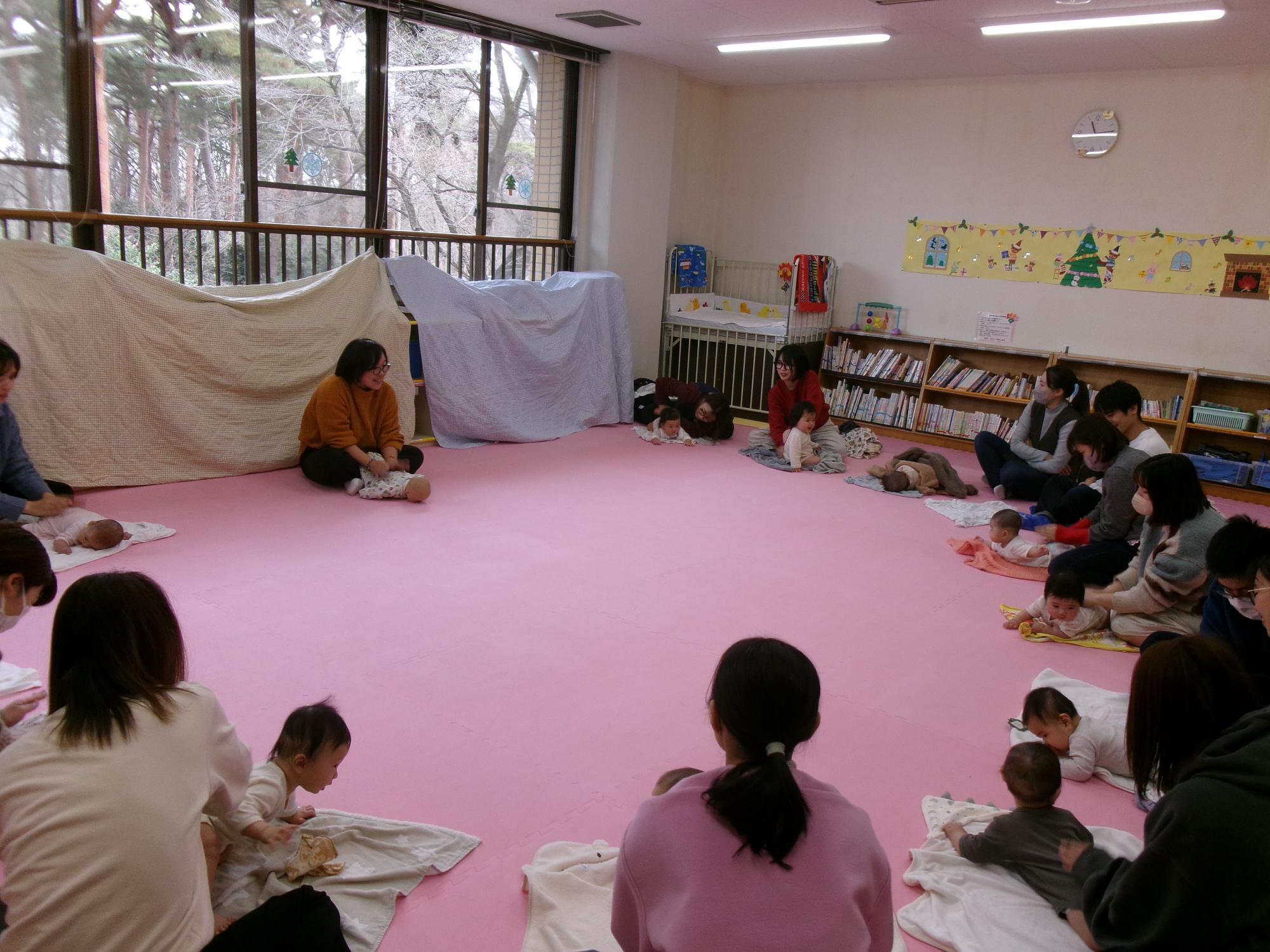 ベビーマッサージ