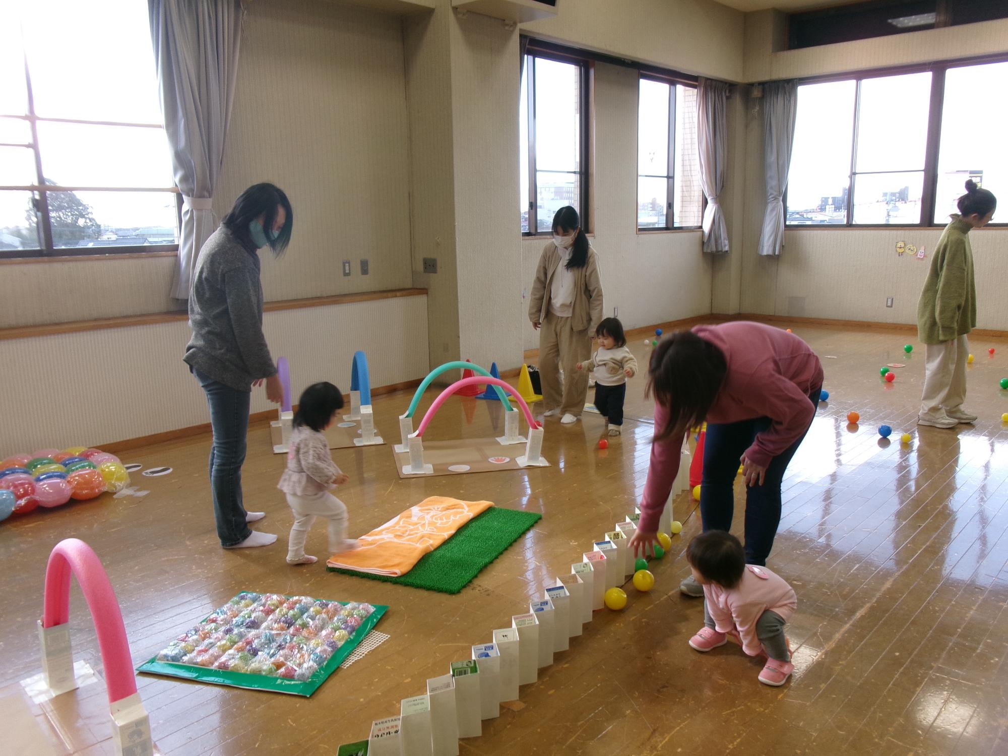 ホールあそび1